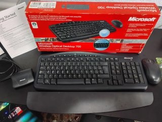 Ordenador PC  Gaming sobremesa con teclado/raton