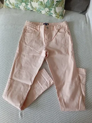 Pantalón vaquero rosa Kiabi Talla M