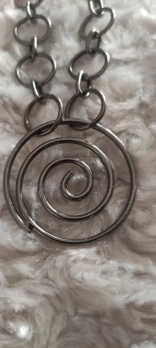 Collar cadena eslabones y espirales
