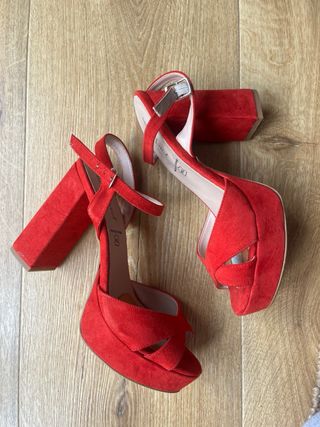 Sandalias DANIELA VEGA tacón rojo