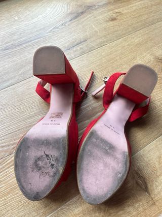 Sandalias DANIELA VEGA tacón rojo