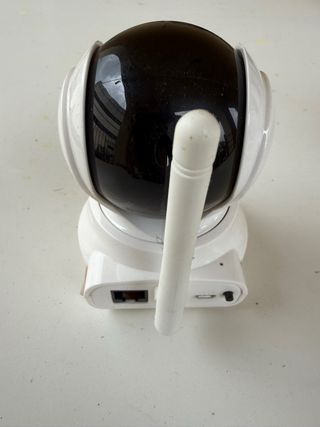 Cámara de Vigilancia Blanca y Negra SON DOS