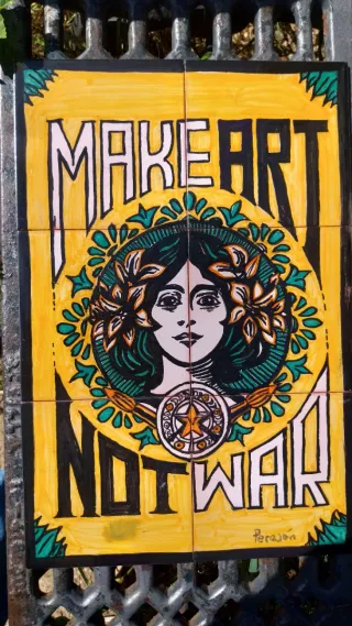 Azulejos decorativos Make Art Not War