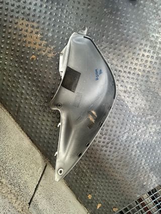 Tapa lateral Suzuki V-Strom 650 2016 Izq