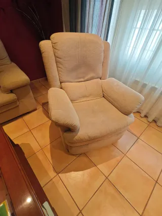 Sofá y sillones beige