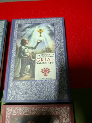 LOTE 5 LIBROS TEMATICA MEDIEVAL. LEYENDAS.