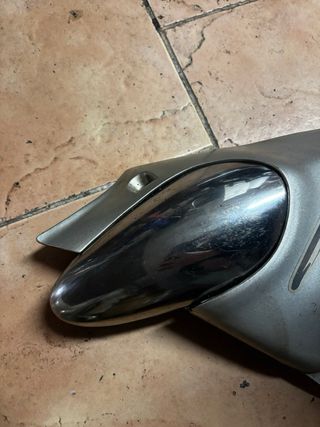 Tapa lateral Kymco Zing II 125