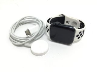 E571814-0 Apple Apple Watch Se 2022 40Mm (Gps)