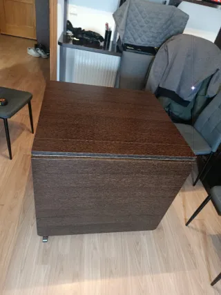 Mesa extensible color madera precio negociable