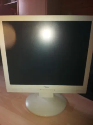 Pantalla Fujitsu Beige