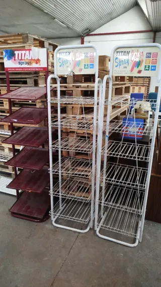 LOTE Estanterías metálicas Titan expositoras