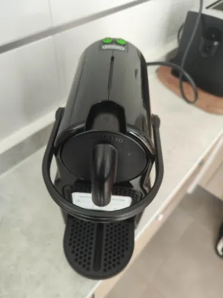 Cafetera Nespresso Delonghi y Aeroccino