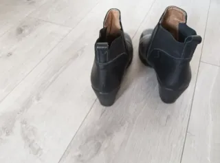 Botines negros piel charol
