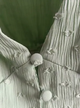 Blusa Bershka verde crop top