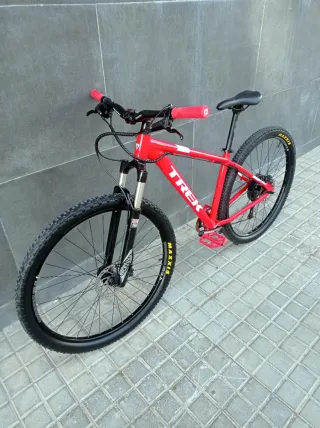 Bicicleta Trek Montaña Roja