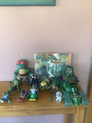 Lote Figuras Tortugas Ninja y Vehículos