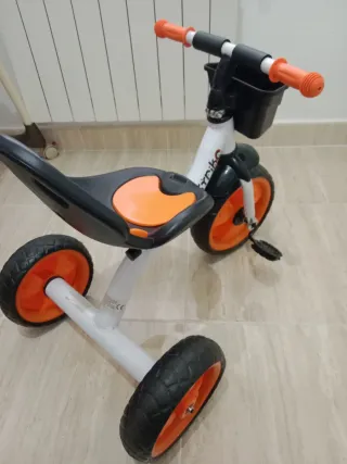 Triciclo infantil Strike naranja
