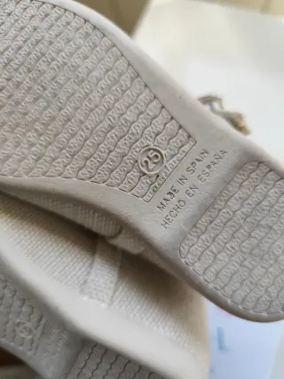 Manoletinas niña T25 beige