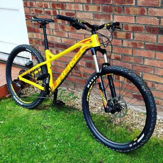 Bicicleta Mondraker Vantage R Amarilla