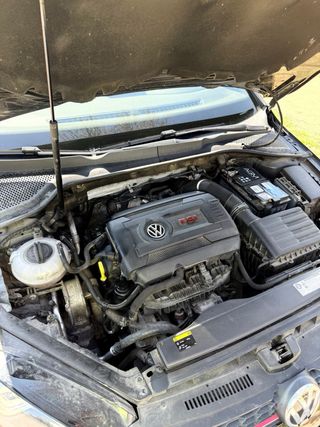 Volkswagen Golf GTI Performance DSG