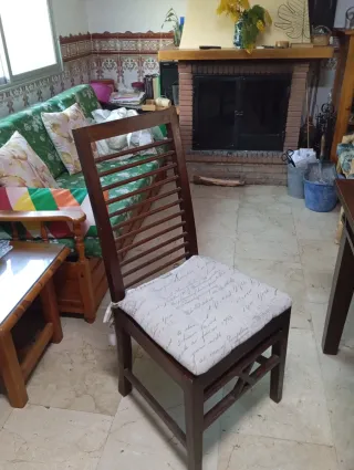 Mesa de comedor de madera maciza extensible