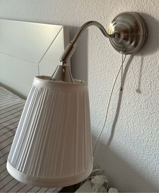 2 lamparas de pared Ikea plateadas