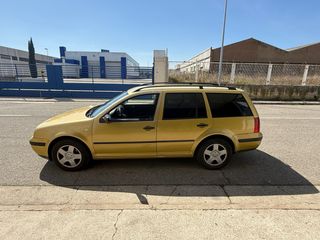 Volkswagen Golf 2000