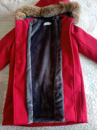 Abrigo niña rojo talla 7