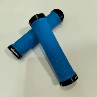 Kit Renovación Bicicleta: Sillín, Luces LED y Puño