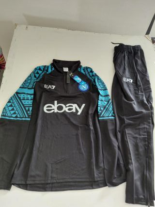 Tuta EA7 nera e turchese