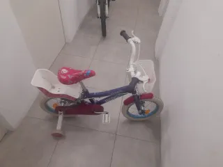 Bici niña con cesta y sillita
