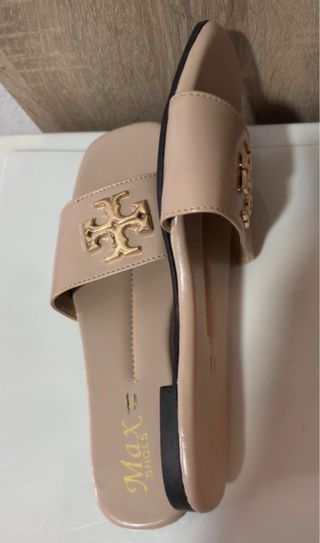 Chanclas Max Shoes Beige y Dorado