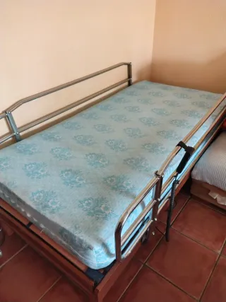 Cama articulada madera y metal