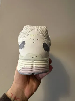 Nike P6000 Grigio Bianco