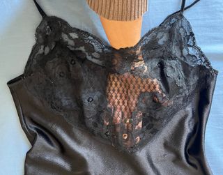 Camisón largo satén con encaje