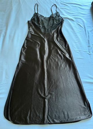 Camisón largo satén con encaje