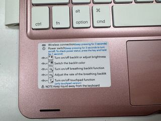 Funda para tablet con teclado Bluetooth