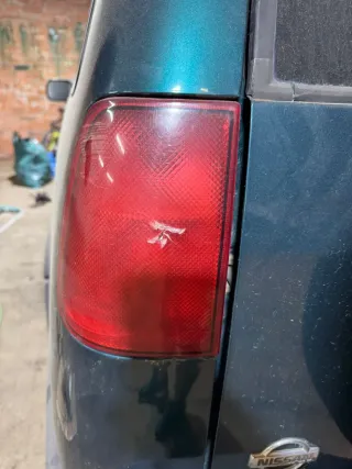 Piloto trasero Nissan Terrano