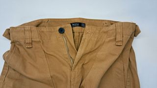Pantaloni cargo beige uomo