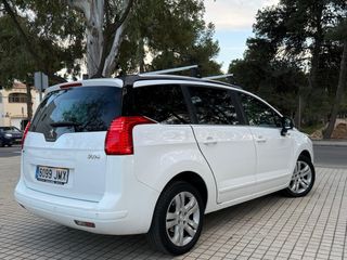 Peugeot 5008 2016