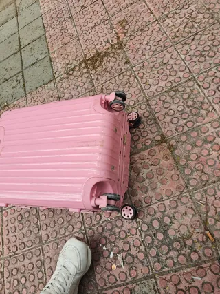 Maleta de viaje rosa