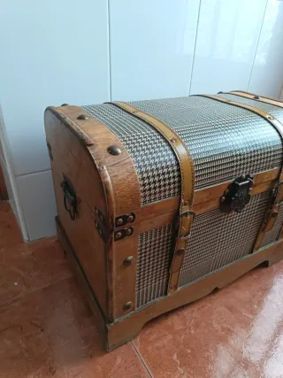 Baúl de almacenaje de madera