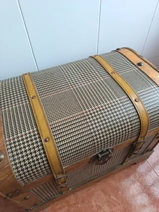 Baúl de almacenaje de madera