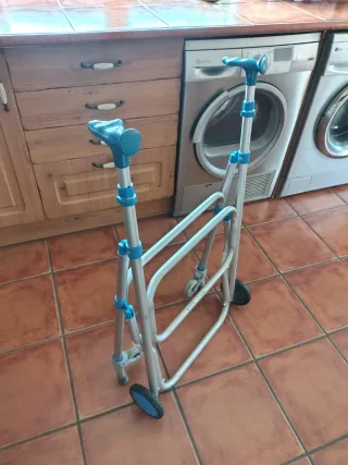 Andador para adultos con ruedas