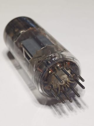 Válvula 12BY7A RCA radio RF vintage