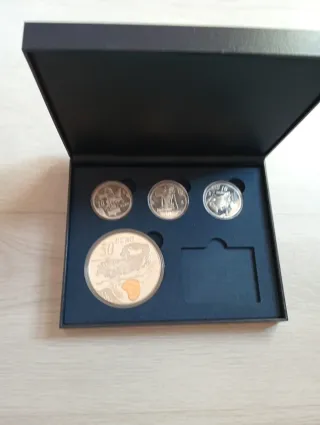 Estuches Cincuentines  completos. Venta individual