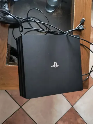 PS4 Pro 1TB + Mando Nero