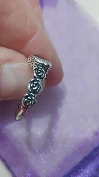 Anello cuore rosso argento con rose