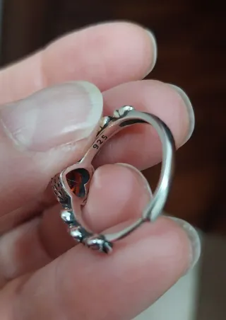 Anello cuore rosso argento con rose