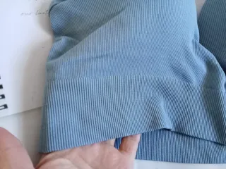 Sujetador elástico con relleno azul